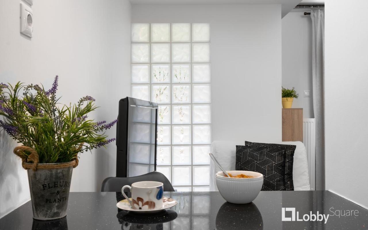 Embassy Studio By Lobbysquare 雅典 外观 照片